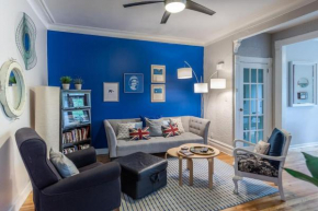 Cozy Montreal Skylight Apartment, pets welcome!